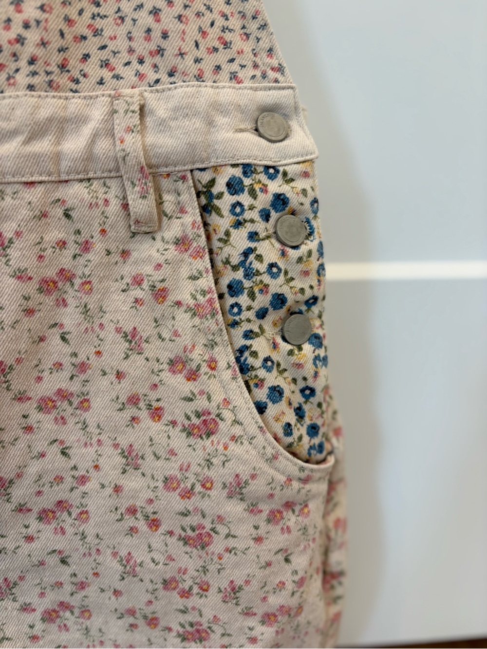 Free People x Blank NYC Floral Overalls - Picture 2 of 9
